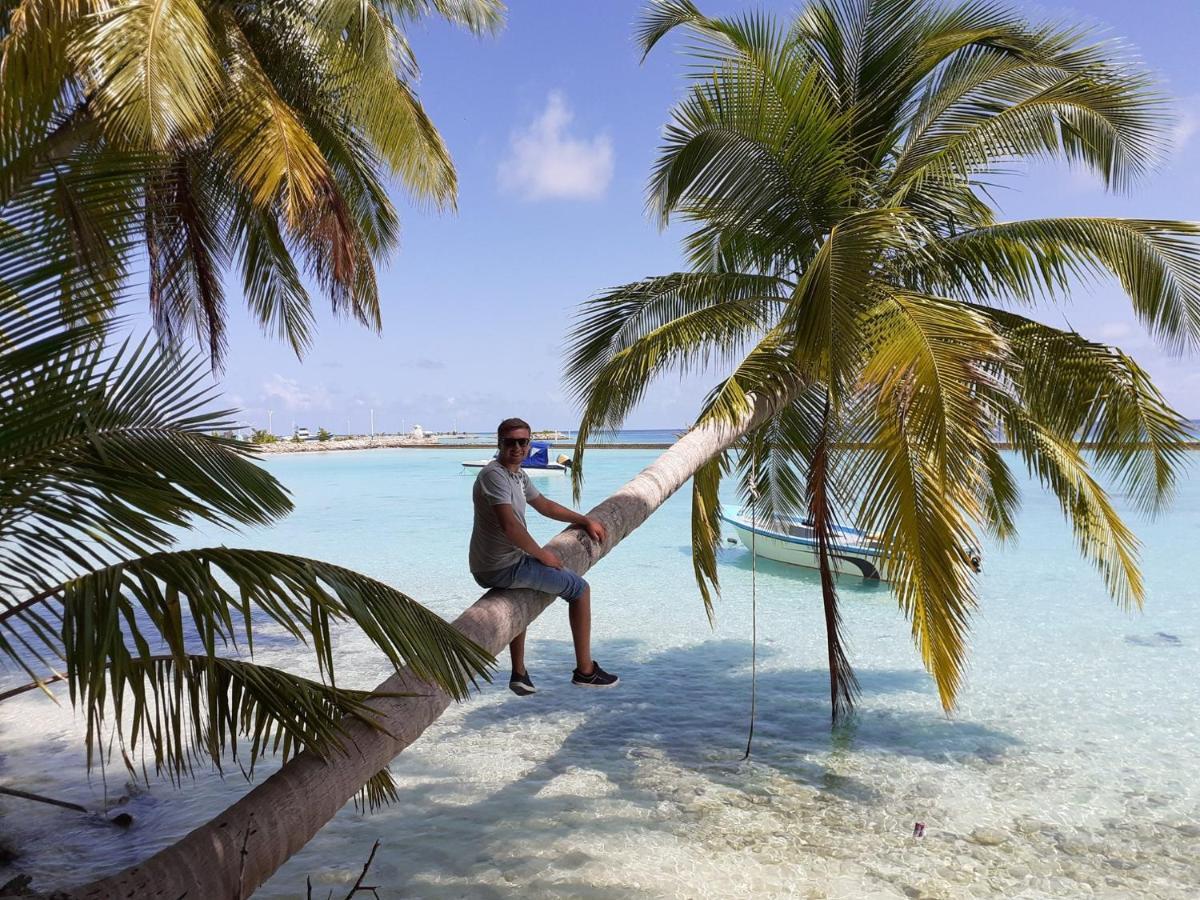 Island Life Maldives Retreat & Spa Magoodhoo Exterior foto