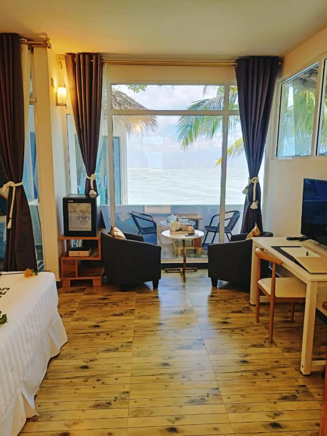 Island Life Maldives Retreat & Spa Magoodhoo Exterior foto