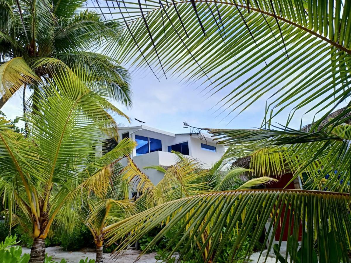 Island Life Maldives Retreat & Spa Magoodhoo Exterior foto