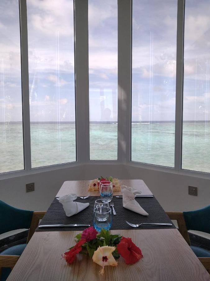 Island Life Maldives Retreat & Spa Magoodhoo Exterior foto