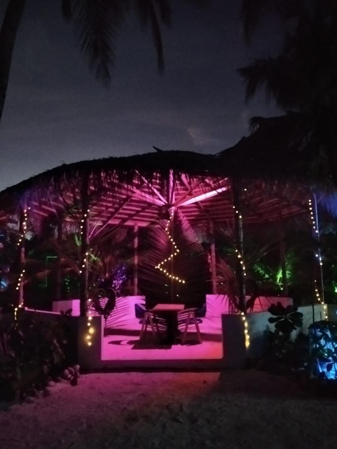 Island Life Maldives Retreat & Spa Magoodhoo Exterior foto